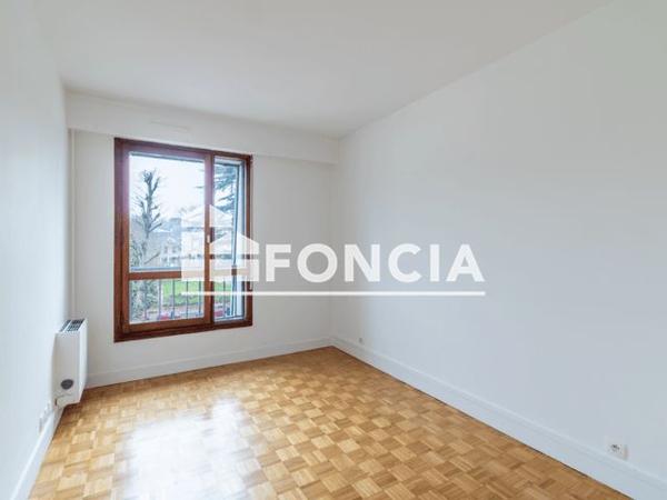 À vendre Appartement 5 pièces 96.6 m² - Versailles 78000