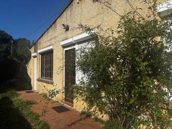 Villeneuve-lès-Avignon (30400) Maison à rénover 85 m2 et grand garage