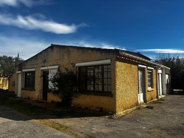 Villeneuve-lès-Avignon (30400) Maison à rénover 85 m2 et grand garage