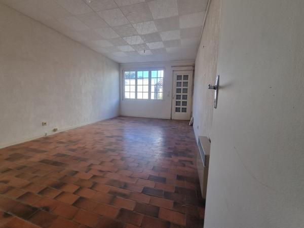 Villeneuve-lès-Avignon (30400) Maison à rénover 85 m2 et grand garage