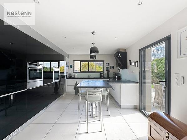 Maison - 6 pièces - 145 m² - QUIMPER - AU CALME