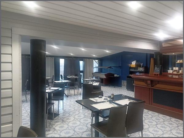A VENDRE RESTAURANT- CREPERIE- PIZZERIA. SENS DE BRETAGNE