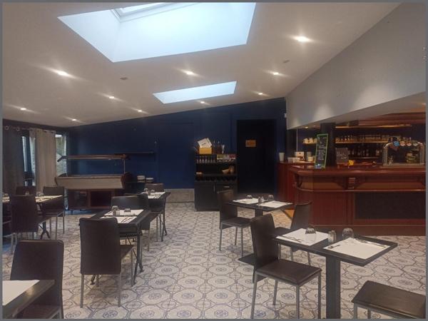 A VENDRE RESTAURANT- CREPERIE- PIZZERIA. SENS DE BRETAGNE