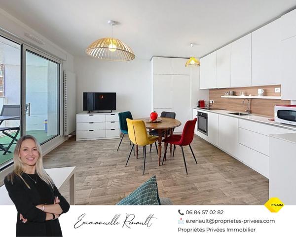 Sarzeau · Appartement T2 de 43 m² avec balcon et parking couvert, à 1 km du Golfe et 300m des commerces