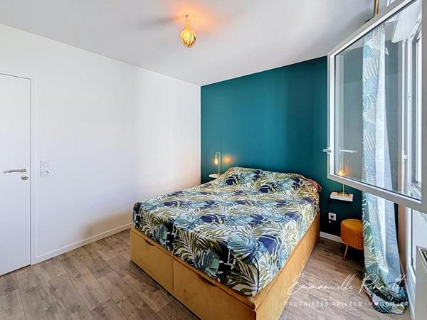 Sarzeau · Appartement T2 de 43 m² avec balcon et parking couvert, à 1 km du Golfe et 300m des commerces