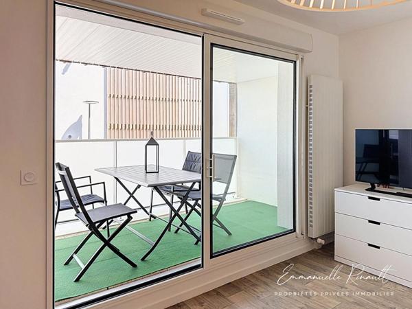 Sarzeau · Appartement T2 de 43 m² avec balcon et parking couvert, à 1 km du Golfe et 300m des commerces
