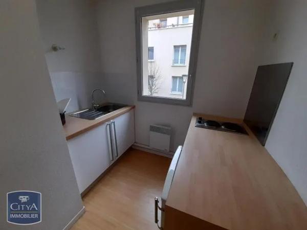 Appartement à louer 3 pièces 66.88m² Blois (41000)