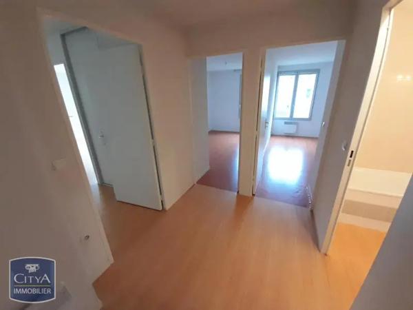 Appartement à louer 3 pièces 66.88m² Blois (41000)