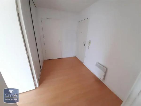 Appartement à louer 3 pièces 66.88m² Blois (41000)