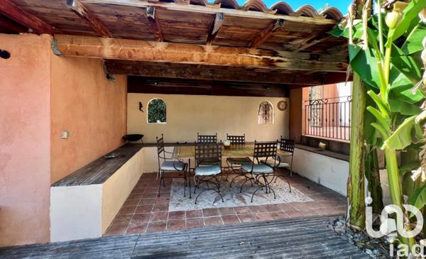 Maison à vendre 6 pièces 130 m² Simiane-Collongue