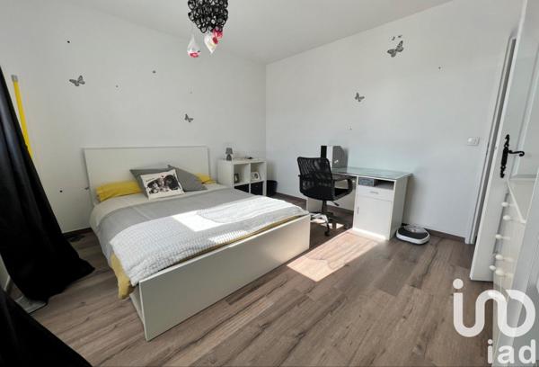 Maison à vendre 6 pièces 130 m² Simiane-Collongue