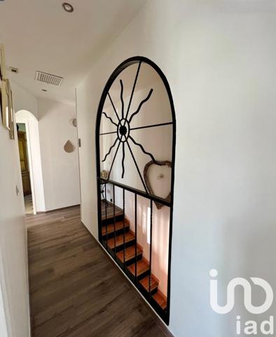 Maison à vendre 6 pièces 130 m² Simiane-Collongue