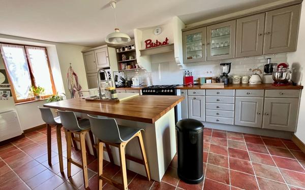 Maison à vendre    4 pièces •  Couzeix