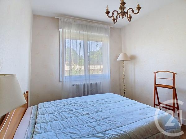 Maison à vendre  5 pièces - 131 m 2   MERIGNAC  - 33