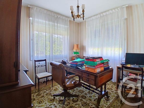 Maison à vendre  5 pièces - 131 m 2   MERIGNAC  - 33