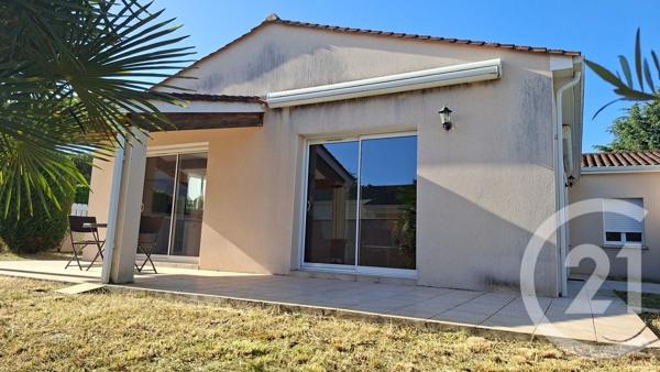Maison à vendre  6 pièces - 154 m 2   ANGOULEME  - 16