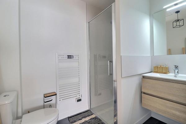 APPARTEMENT T2 MEUBLE AVEC TERRASSE - ALBI RUE DU ROC