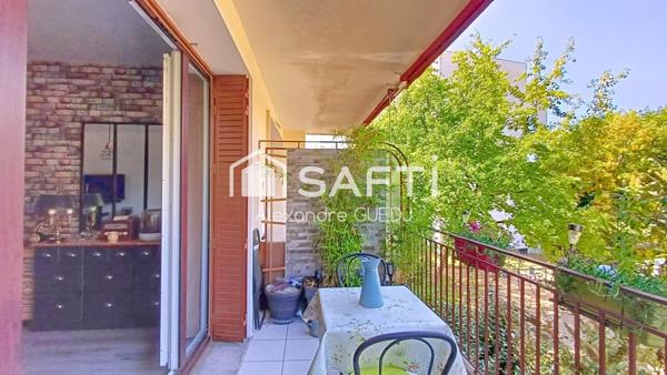 APPARTEMENT T2 AVEC PARKING PRIVÉ, 2 BALCONS ET 1 CAVE