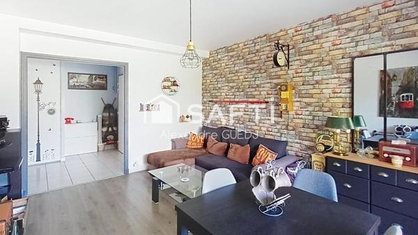 APPARTEMENT T2 AVEC PARKING PRIVÉ, 2 BALCONS ET 1 CAVE