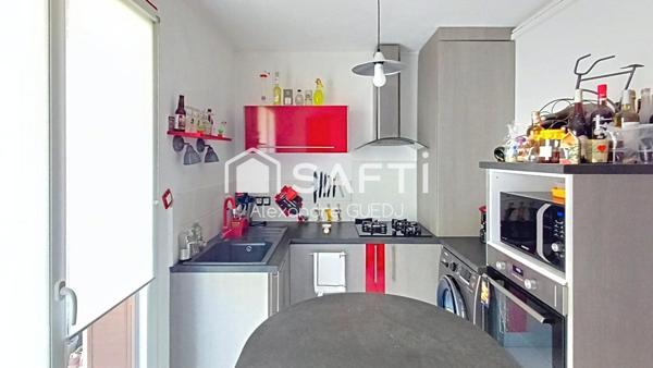 APPARTEMENT T2 AVEC PARKING PRIVÉ, 2 BALCONS ET 1 CAVE