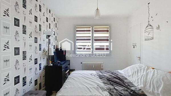 APPARTEMENT T2 AVEC PARKING PRIVÉ, 2 BALCONS ET 1 CAVE