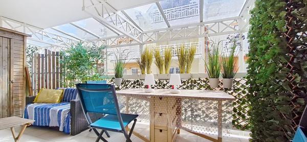 Appartement
         2 pièces
        - 40 m² Exclusivité 385 000 € *