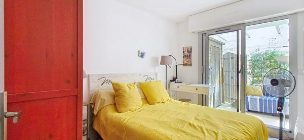 Appartement
         2 pièces
        - 40 m² Exclusivité 385 000 € *