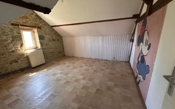 Maison à vendre    6 pièces •  Ladignac-le-Long