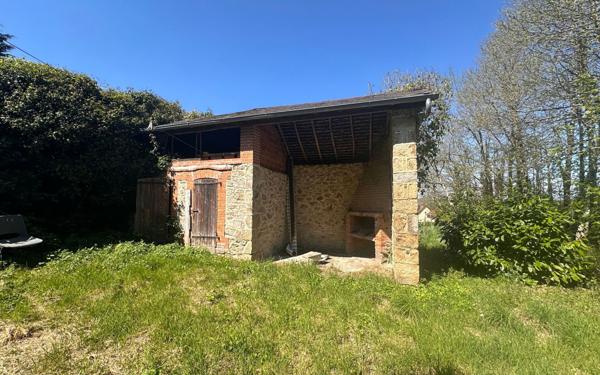 Maison à vendre    6 pièces •  Ladignac-le-Long