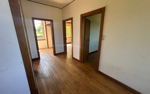 Maison à vendre    6 pièces •  Ladignac-le-Long