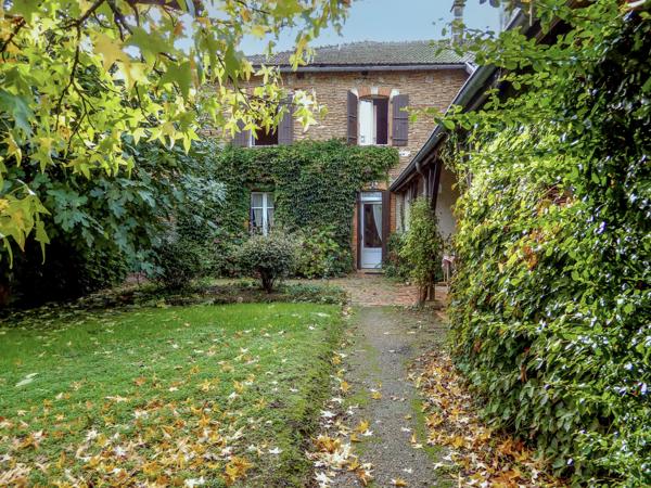 Maison à vendre à Terres-de-Haute-Charente (16270) - Charente