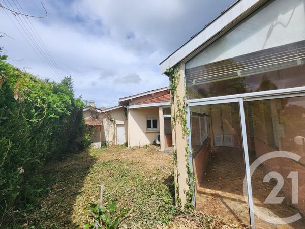 Maison à vendre  5 pièces - 145,79 m 2   LESPARRE MEDOC  - 33