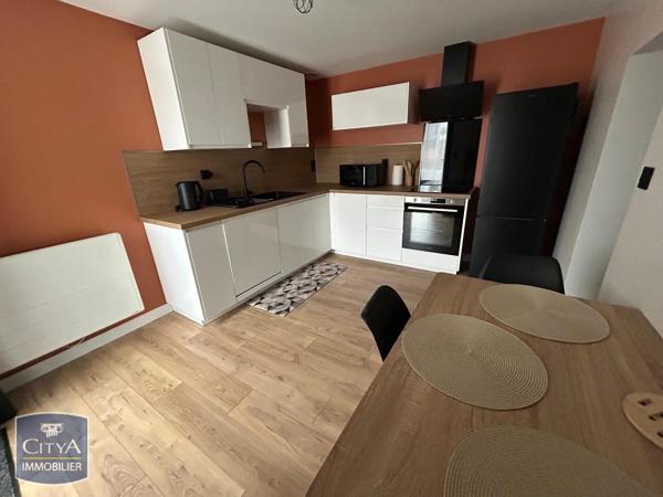 Maison à louer 2 pièces 55m² Changé (72560)