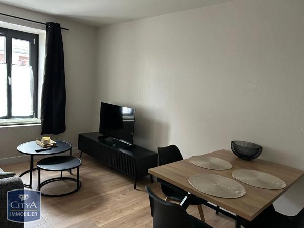 Maison à louer 2 pièces 55m² Changé (72560)