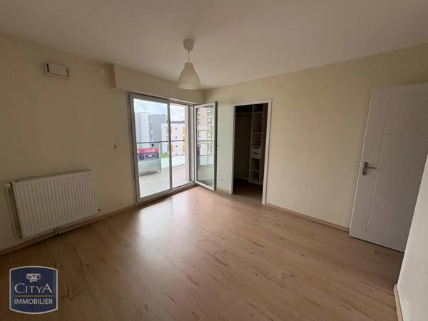 Appartement à louer 3 pièces 70.8m² Clermont-Ferrand (63000)