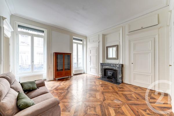 Appartement F2 à vendre  2 pièces - 79,97 m2 LYON - 69002