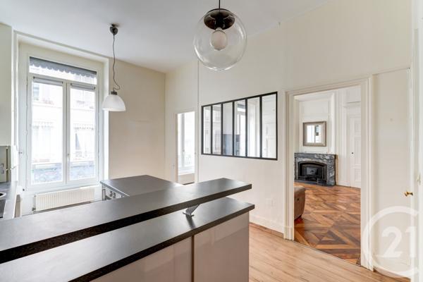 Appartement F2 à vendre  2 pièces - 79,97 m2 LYON - 69002
