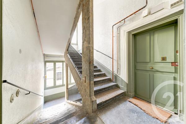 Appartement F2 à vendre  2 pièces - 79,97 m2 LYON - 69002