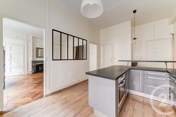 Appartement F2 à vendre  2 pièces - 79,97 m2 LYON - 69002