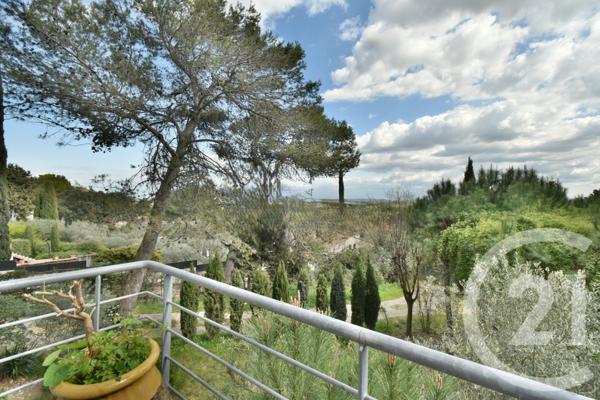Maison à vendre  5 pièces - 170 m2 VILLENEUVE LES AVIGNON - 30