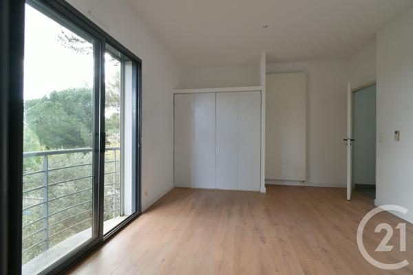 Maison à vendre  5 pièces - 170 m2 VILLENEUVE LES AVIGNON - 30