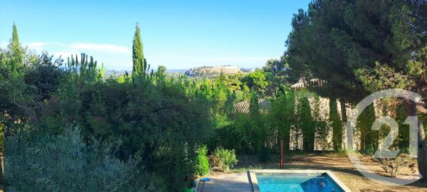 Maison à vendre  5 pièces - 170 m2 VILLENEUVE LES AVIGNON - 30