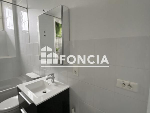 Location Appartement 2 pièces 50.14 m² - 20 RUE BLANCHARD Thonon-les-bains 74200
