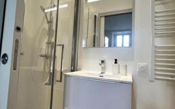 Appartement à louer    1 pièce • 13,68 m2 La Rochelle