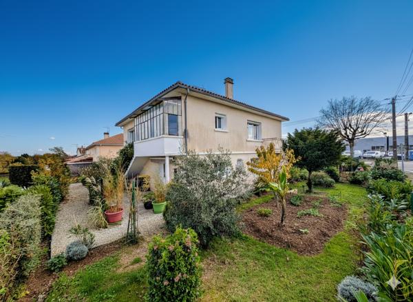 Maison à vendre à Ruffec (16700) - Charente