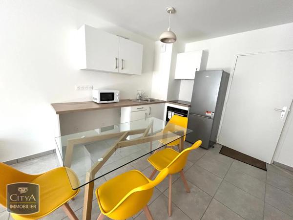 Appartement à louer 2 pièces 38.28m² Saint-Étienne (42000)