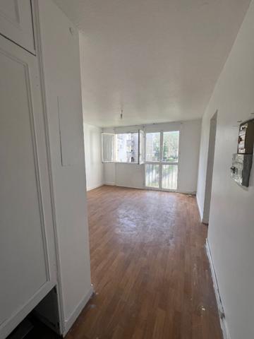 Appartement Aubervilliers 4 pièce(s) 61 m2