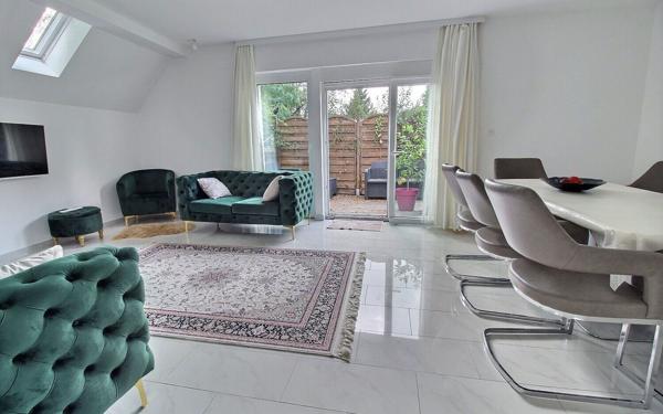 Maison à vendre    3 pièces • 76 m2 Ostwald