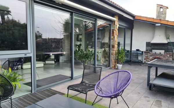 Maison à vendre    6 pièces •  Vaux-sur-Mer