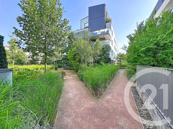 Appartement T3 à vendre  3 pièces - 79,37 m 2   LYON  - 69008